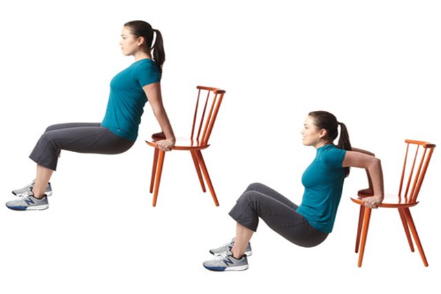 6 động tác trên ghế giúp cánh tay săn chắc trong 30 ngày
